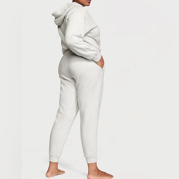 EUC Victoria’s Secret Cotton Fleece Onesie. - Picture 2 of 3